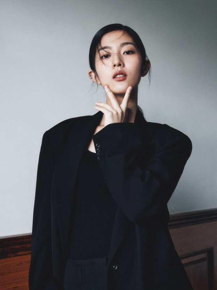 Menariknya, Shin Eun Soo tidak pernah bermimpi menjadi aktris, Beauties. Bintang drama 'Light Shop' tersebut bercita-cita menjadi penyiar berita tetapi justru mendapatkan tawaran untuk bergabung di agensi hiburan./ Foto: instagram.com/management_soop