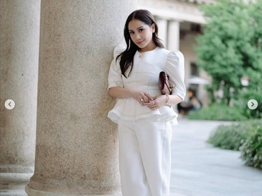 img-title Nagita Slavina Ketemu Kendall Jenner, Grogi Parah Sampai Gagal Ajak Foto Bareng!