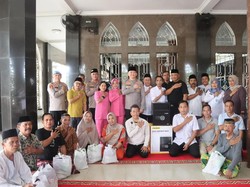 Cegah Kejahatan, Polres Tangsel Bagikan CCTV-Kotak Amal Brankas untuk Warga