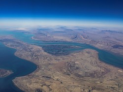 Iran Klaim Pegang Kendali Penuh Selat Hormuz di Tengah Ancaman Serangan AS