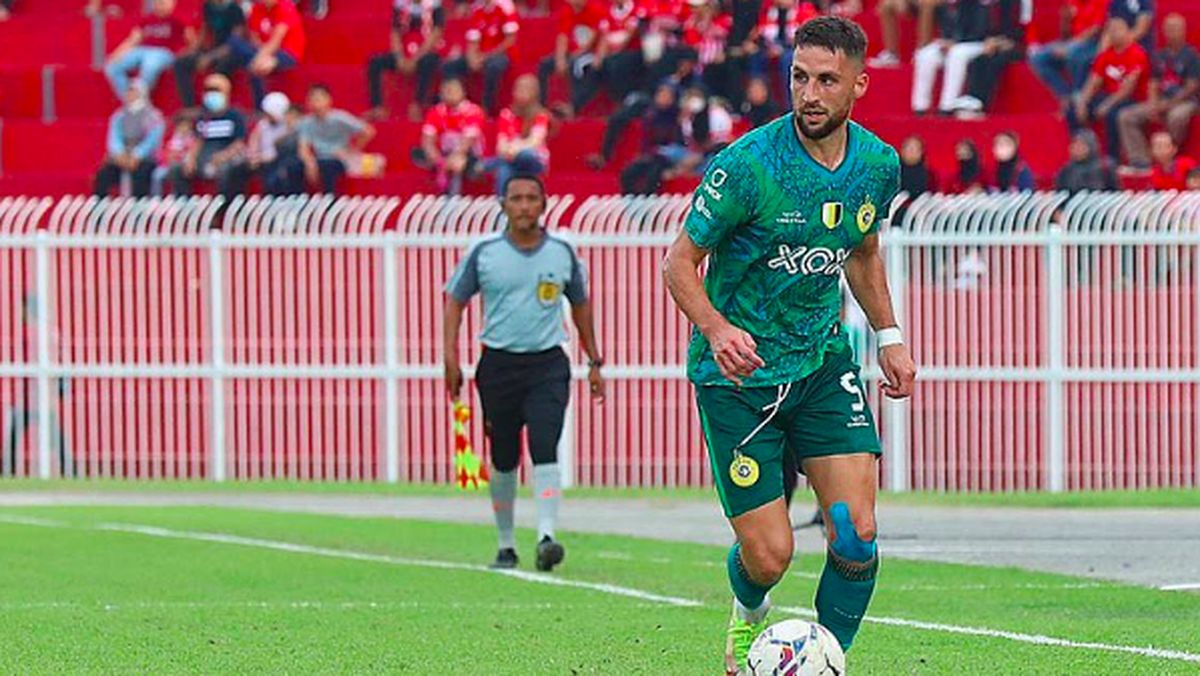 Luciano Guaycochea, Pemain Baru Persib Sepupu Alexis Mac Allister