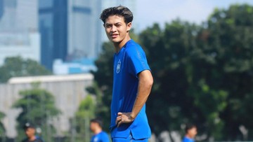 Kabar Sport CNN Terbaru : Kata-kata Dewangga Usai Resmi Gabung Persib