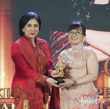 Deretan Menteri dan Wamen Perempuan Inspiratif Raih Penghargaan di Ajang Kartini Awards 2025
