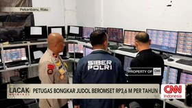 VIDEO: Petugas Bongkar Judi Online Beromzet Rp3,6 Miliar per Tahun