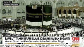 VIDEO: Sambut Tahun Baru Islam, Kiswah Ka'bah Diganti