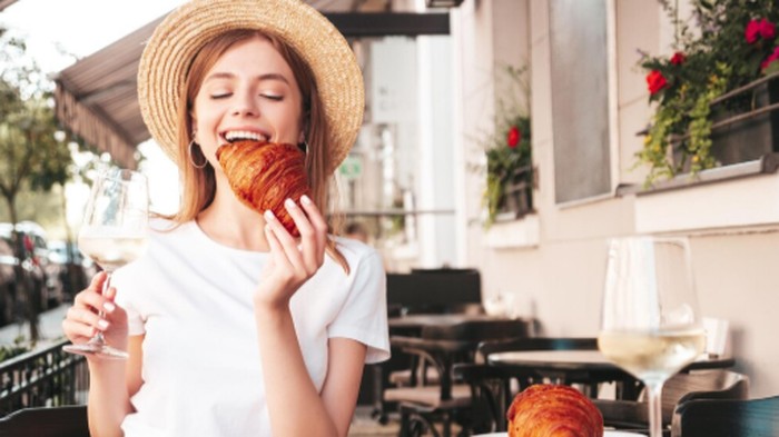 5 Tips Langsing Tanpa Diet Ketat Ala Kebiasaan Orang Prancis yang Wajib Ditiru