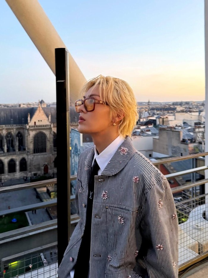 Bagaimana menurut kamu penampilan Yuta kali ini, Beauties?/ Foto: instagram.com/nct