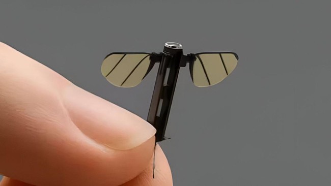 Sebuah drone berukuran serangga dikembangkan oleh Universitas Teknologi Pertahanan Nasional China (NUDT).