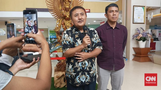 Dokter Autopsi Perkirakan Juliana Marins Tewas 20 Menit Setelah Jatuh Juliana meninggal karena luka berat akibat benturan yang banyak menyebabkan pendaraha di rongga dada.