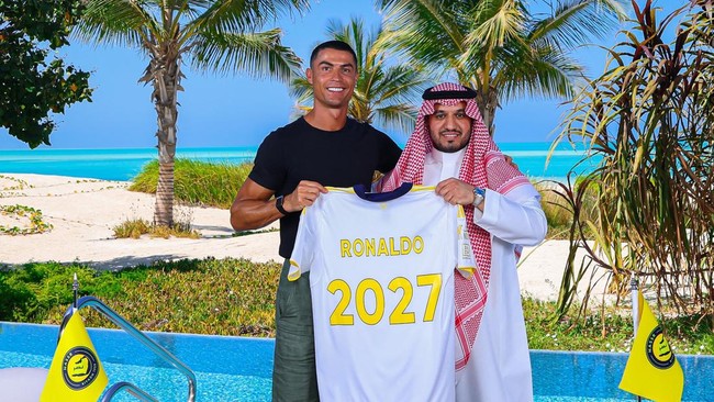Cristiano Ronaldo mendapat gaji yang begitu fantastis di Al Nassr, tetapi sesungguhnya CR7 masih minim gelar di tanah Arab.