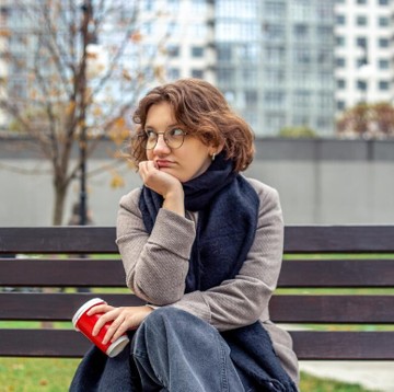 4 Zodiak yang Katanya Paling Mudah Iri, Cek Peringkatnya!