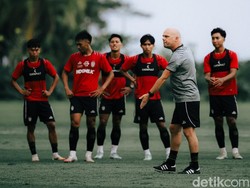 Johnny Jansen Mulai Berburu Pemain, 2 Nama Belanda Dirumorkan Merapat