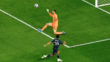 Sorotan Dunia Olahraga CNN Sport : FOTO: Real Madrid Tumpas RB Salzburg, Vinicius Cetak Gol Perdana