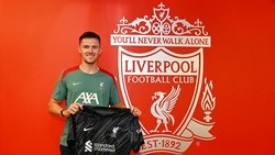 Liverpool Punya Kiper Baru, Siapa Dia?