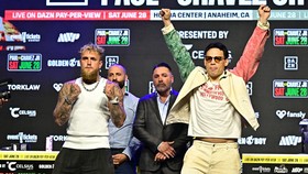 Jadwal Siaran Tinju Jake Paul vs Julio Cesar Chavez Jr Minggu Pagi