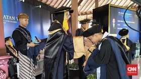 Bangganya Anita Ratnasari Tanjung Lepas Lulusan SMA CT Arsa Sukoharjo
