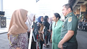 Keluarga Prajurit Gugur dan Cacat Tugas Dapat Bantuan dari TNI AD