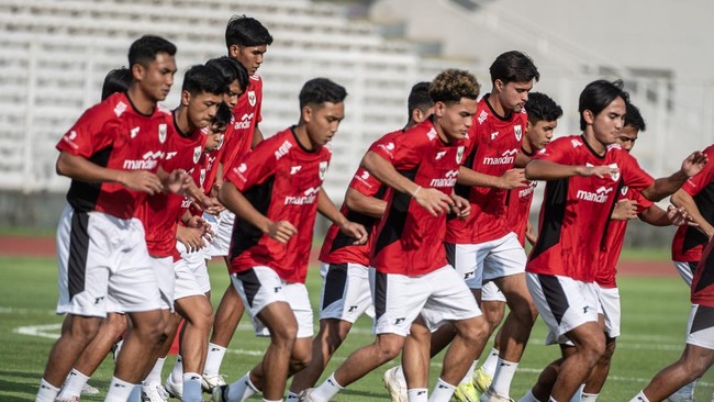 Timnas Indonesia U-23 akan tampil di Piala AFF U-23 2025 tanpa menjalani pertandingan uji coba. Cukup percaya dirikah Gerald Vanenburg?