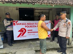 Polda Jateng Bedah Rumah Warga Sambut HUT Ke-79 Bhayangkara