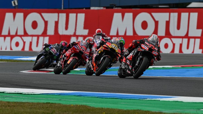 Link Live Streaming MotoGP Belanda 2025 Selain akan disiarkan secara langsung, MotoGP Belanda 2025 bisa disaksikan langsung via live streaming. Berikut link live streaming MotoGP Belanda 2025.