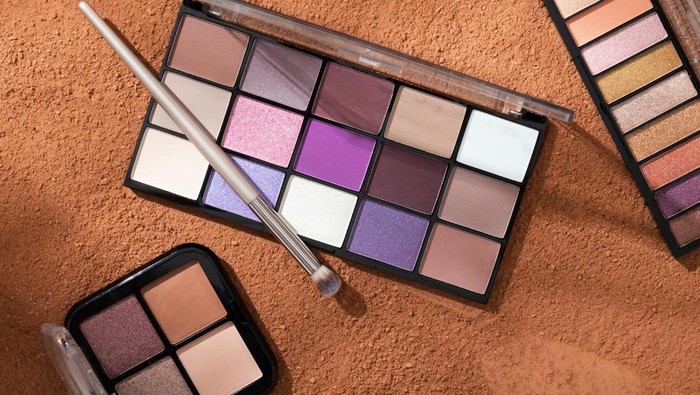 img-title BeauPicks: 7 Rekomendasi Eyeshadow Palette Brand Lokal Terjangkau untuk Semua Gaya Makeup