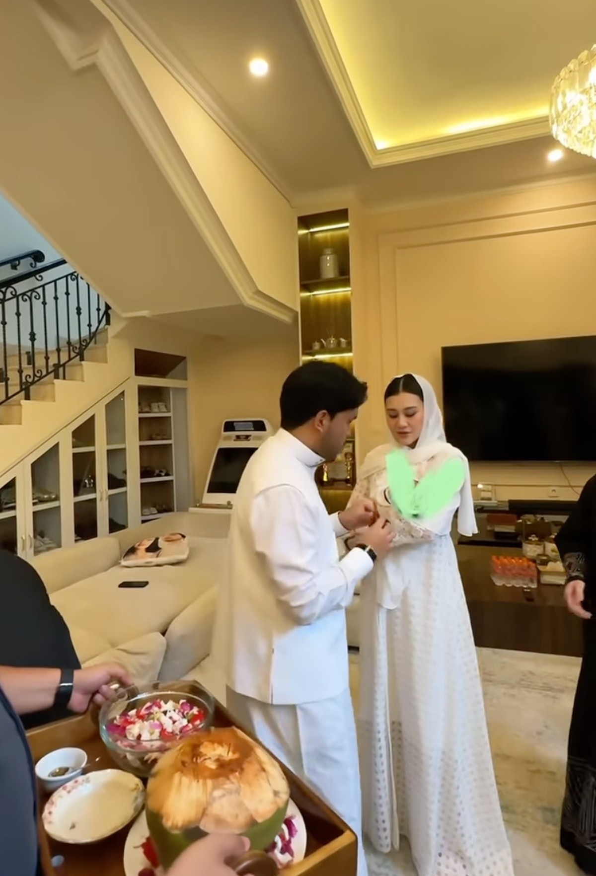 Thariq Halilintar dan Aaliyah melaksanakan aqiqah&period;