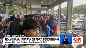 VIDEO: PRJ Padat di Hari Pertama Long Weekend