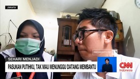 VIDEO: Sehari Menjadi Pasukan Putih di Jakarta