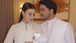 Geni Faruk & Reza Artamevia Kompak Hadir, Ini 7 Momen Akikah Arash Anak Aaliyah-Thariq