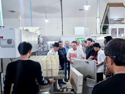 Bamsoet Dorong Industri Rokok Jadi Pilar Penunjang Ekonomi Nasional