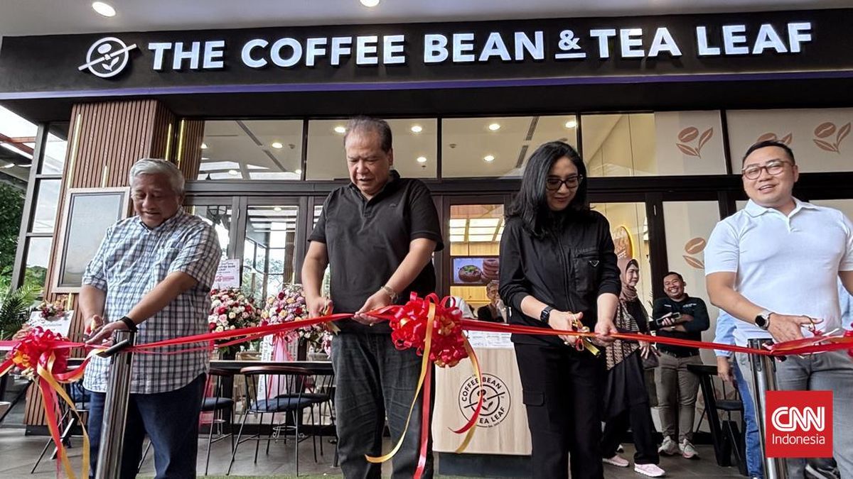 Chairul Tanjung Resmikan The Coffee Bean di Trans Icon Mall Surabaya