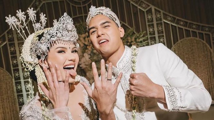 10 Pesta Pernikahan Artis Indonesia Termahal, Ada yang Capai Puluhan Miliar!