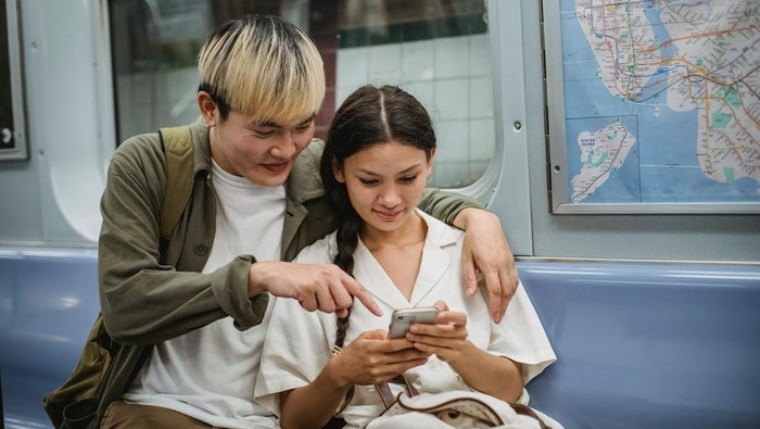 Zodiak yang nggak betah menjomblo/ Foto:pexels.com/Samson Katt