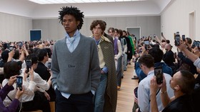 Imajinasi dan Jenaka Koleksi Debut Jonathan Anderson Bareng Dior Men