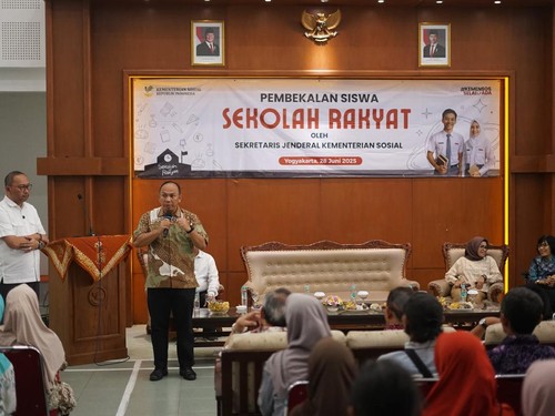 Komdigi Minta Orang Tua Dukung Anak di Sekolah Rakyat: Dikelola Negara