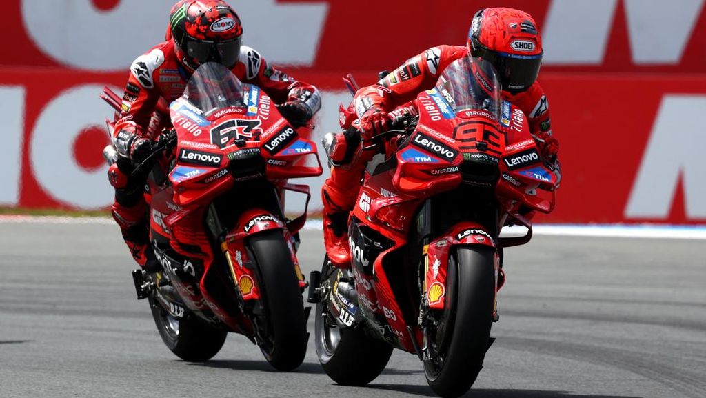 Marc Marquez Bikin Francesco Bagnaia Hancur