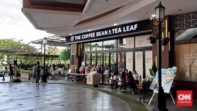 Pengunjung Antusias Nikmati Konsep Baru The Coffee Bean Surabaya