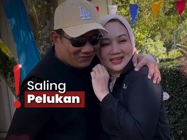 img-title Kena Skandal Selingkuh, Ridwan Kamil-Atalia Pamer Kemesraan Lagi