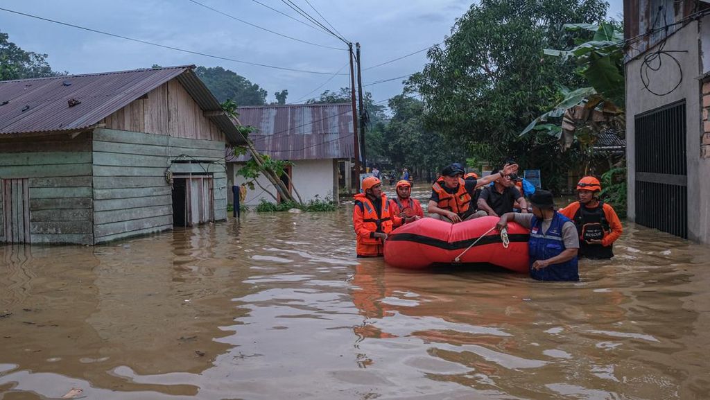 Banjir Terjang 3 Kecamatan di Mamuju Tengah, 41 KK Terdampak