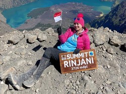 Ira Wibowo Sampai ke Puncak Rinjani Berawal dari Lihat Foto Segara Anak