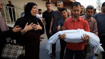 FOTO: Israel Bombardir Gaza Lagi, Puluhan Warga Sipil Tewas