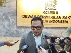 Komisi II DPR Soroti Putusan MK soal Pemilu, Singgung Bikin Norma Sendiri