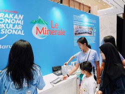 Atasi Sampah, Le Minerale Sulap Botol Plastik Jadi Bahan Baku Daur Ulang