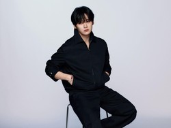 Lee Know Stray Kids Alami Cedera Kaki Usai Tampil di MAMA Awards 2025