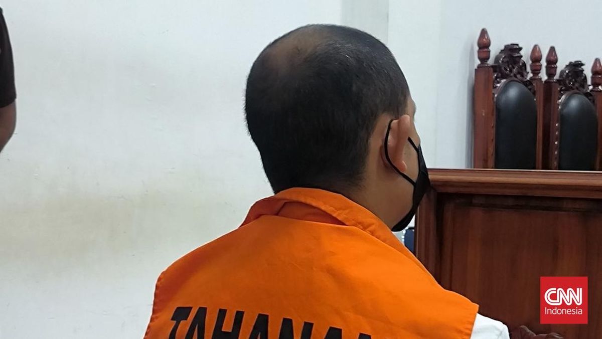Eks Kapolres Ngada NTT Jalani Sidang Perdana Kasus Pencabulan Anak