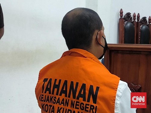 Eks Kapolres Ngada NTT Jalani Sidang Perdana Kasus Pencabulan Anak