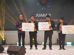 Panel Surya Pintar Berbasis AI Karya Mahasiswa Lamongan Sabet Penghargaan