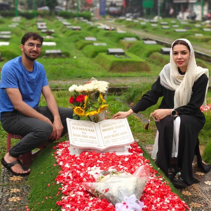<p>Presenter dan pembawa berita Najwa Shihab kembali membagikan kabar terbaru usai sang suami Ibrahim Sjarief Assegaf meninggal dunia pada 20 Mei 2025. Najwa dan keluarganya baru saja menggelar acara untuk memperingati 40 hari kepergian suaminya. (Foto: Instagram @najwashihab)</p>