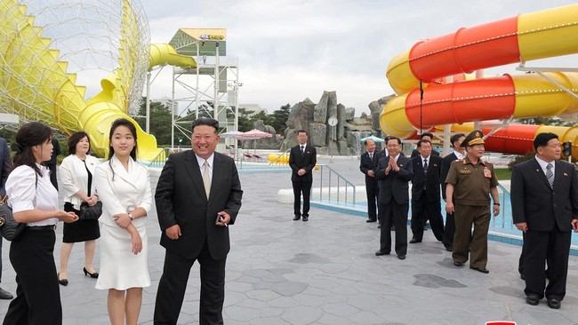 Kim Jong Un buka resor mewah tepi pantai di Korut, target bisa dikunjungi turis asing.