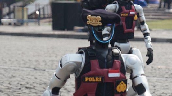 Polri akan memamerkan beberapa jenis robot saat perayaan HUT Bhayangkara di Monas, besok. Ada robot humanoid, robot dog, hingga robot agriculture.